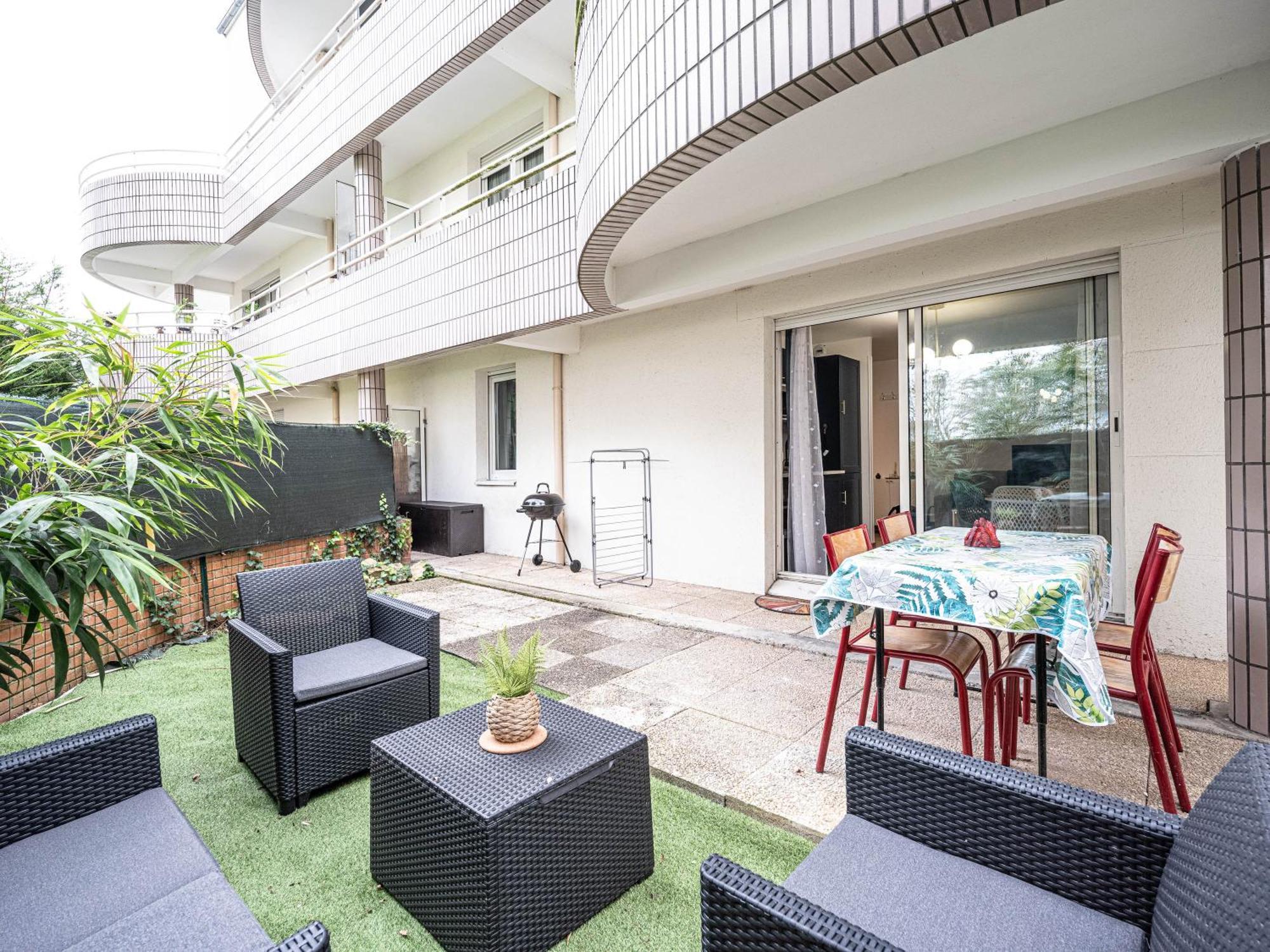 Appartement Cocooning En Centre-Ville - Residence Le Colisee Эрмон Экстерьер фото